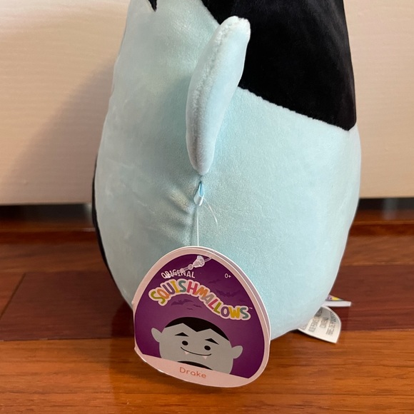 Drake the Vampire 8” Squishmallow - Picture 2 of 2